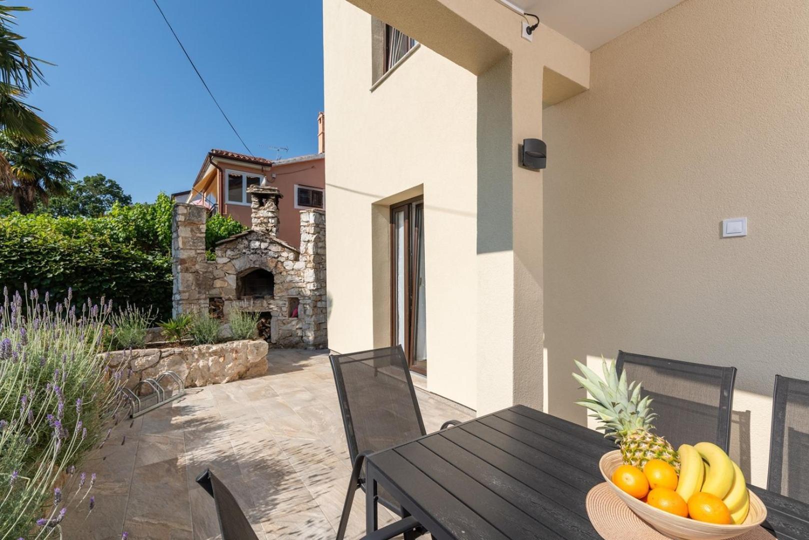 App Sandro With Common Pool Poreč Habitación foto