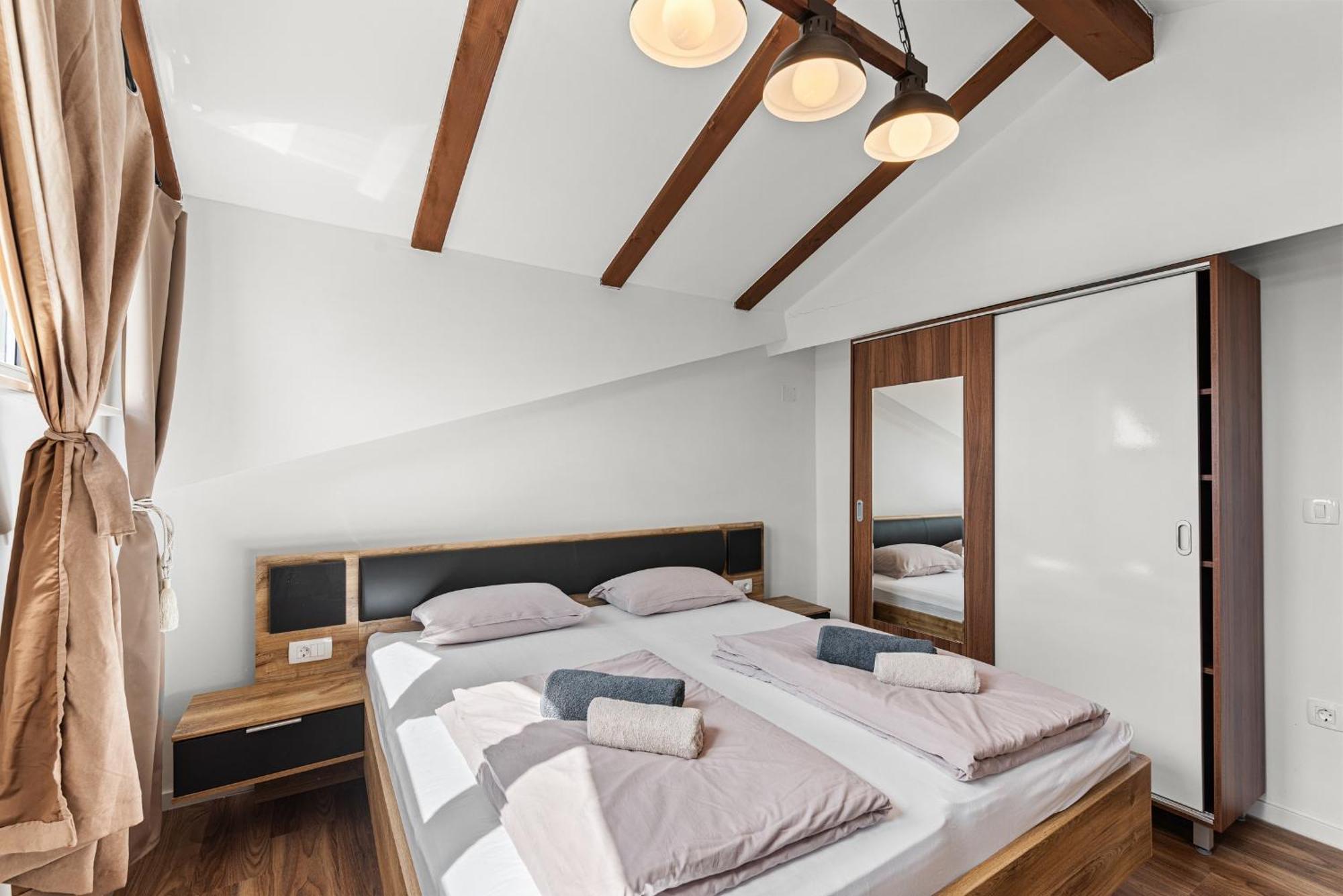 App Sandro With Common Pool Poreč Habitación foto