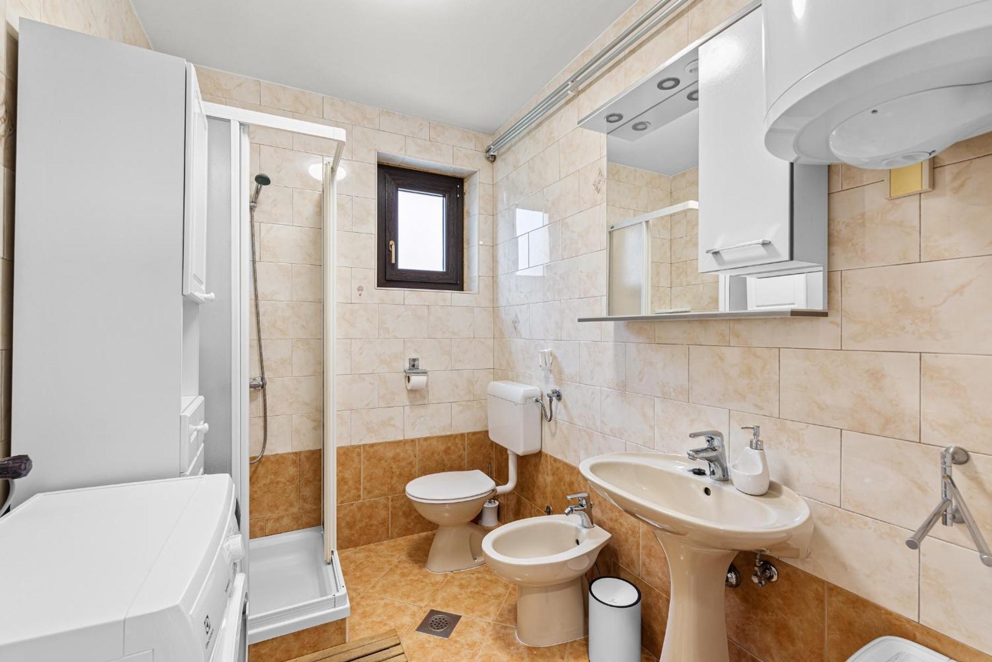 App Sandro With Common Pool Poreč Habitación foto